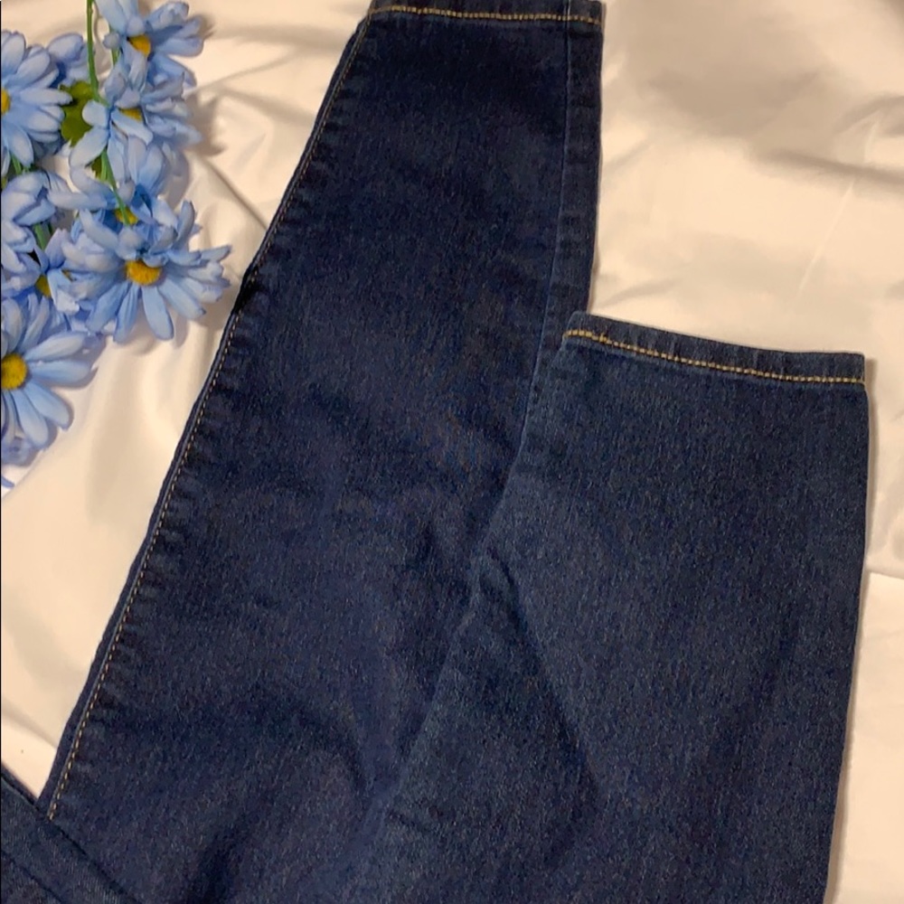 Jeans - Picture 3 of 4